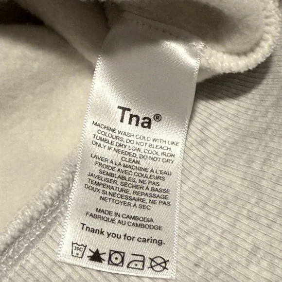 Aritzia TNA Cozy Fleece Boyfriend Sleeveless Hoodie - Picture 7 of 7